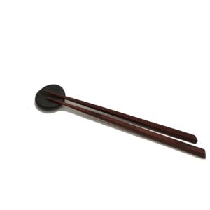 REPOSA DE PALETS HIRAMARU FET A MÀ +PALETS DE FUSTA MARRÓ CLAR