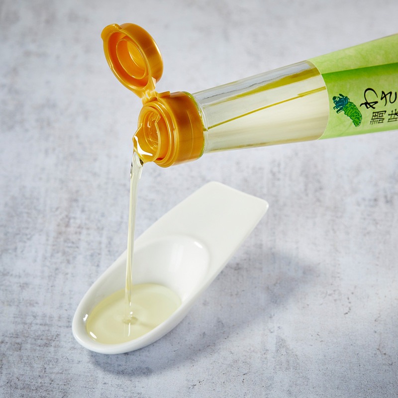 Wasabi-flavored oil